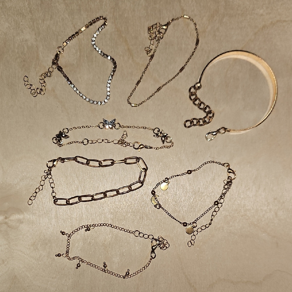 Elegant Gold-Tone Women's Jewelry Set